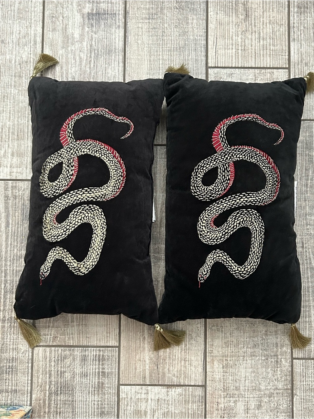Threshold Snake Embroidered Black Decorative Lumbar Throw Pillows Set of 2 NWT - Picture 2 of 9